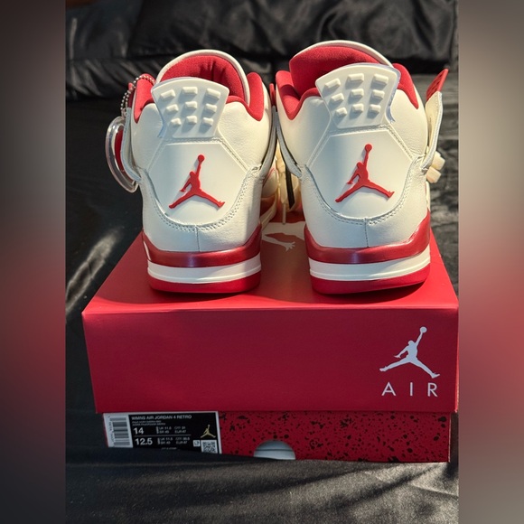 Women's Size 14/Men's Size 12.5 - Air Jordan 4 Retro "Pale Ivory and Tough Red" - Picture 9 of 16